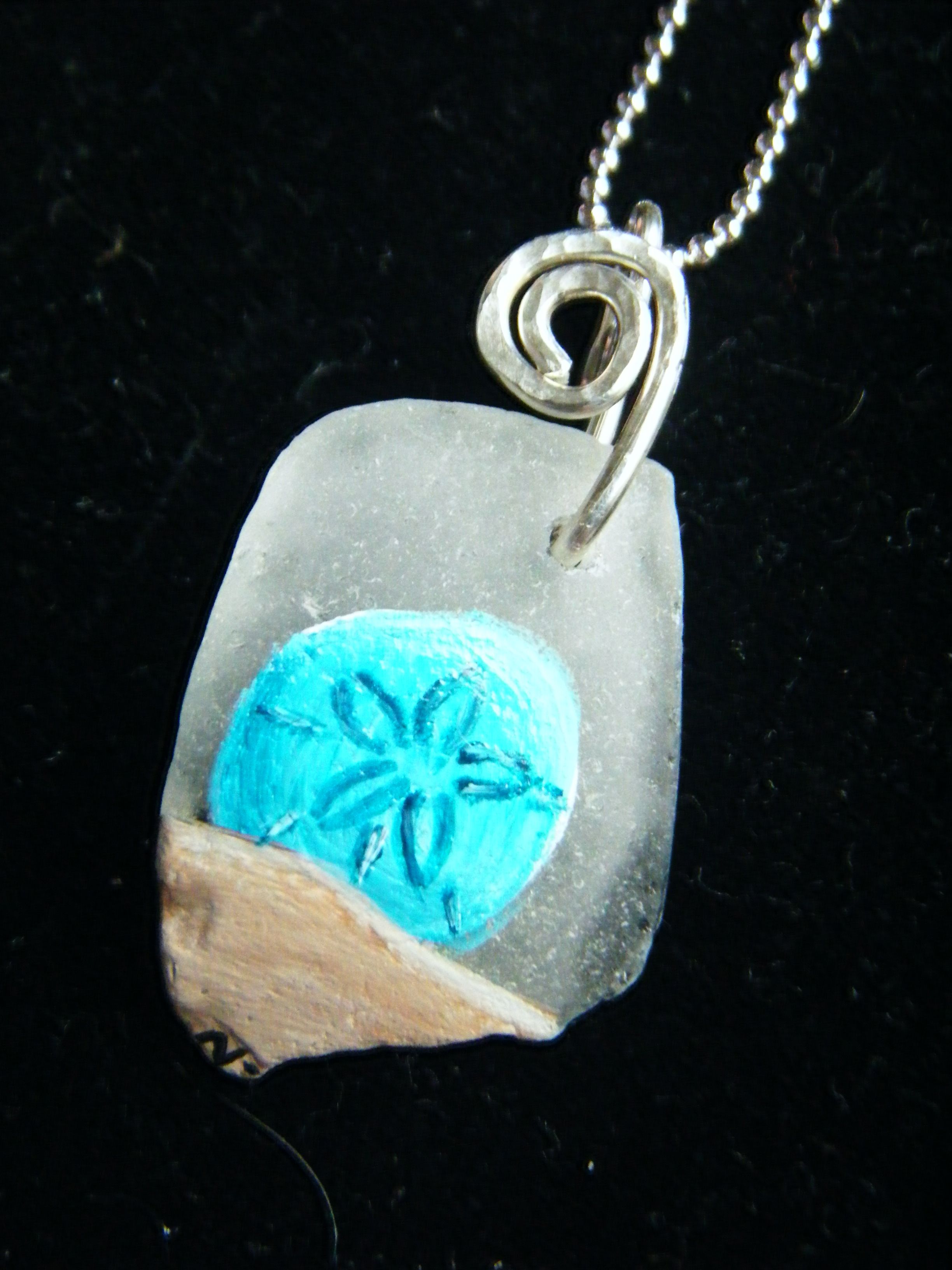 Handpainted Seaglass - Blue Sand Dollar